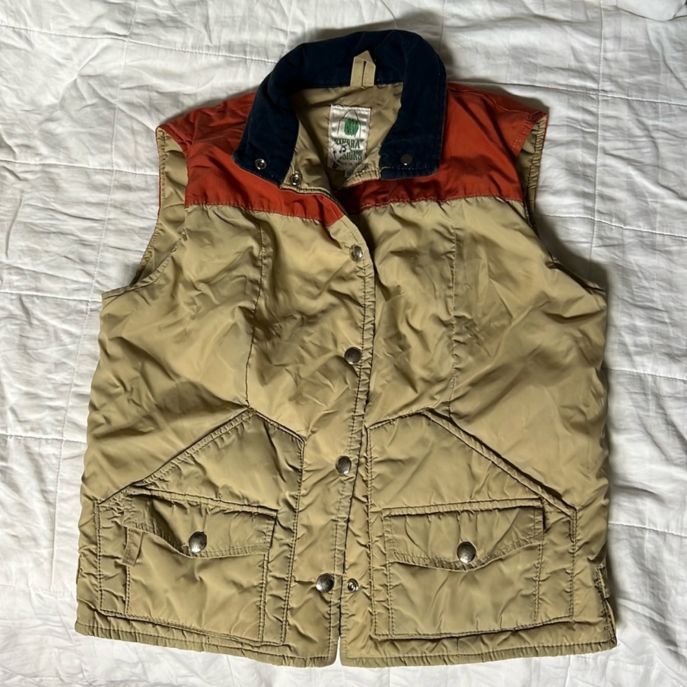 Vintage western puffy vest. Awesome Sierra Designs vest.